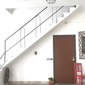 https://villa-via-castello-17.it-lombardy.com